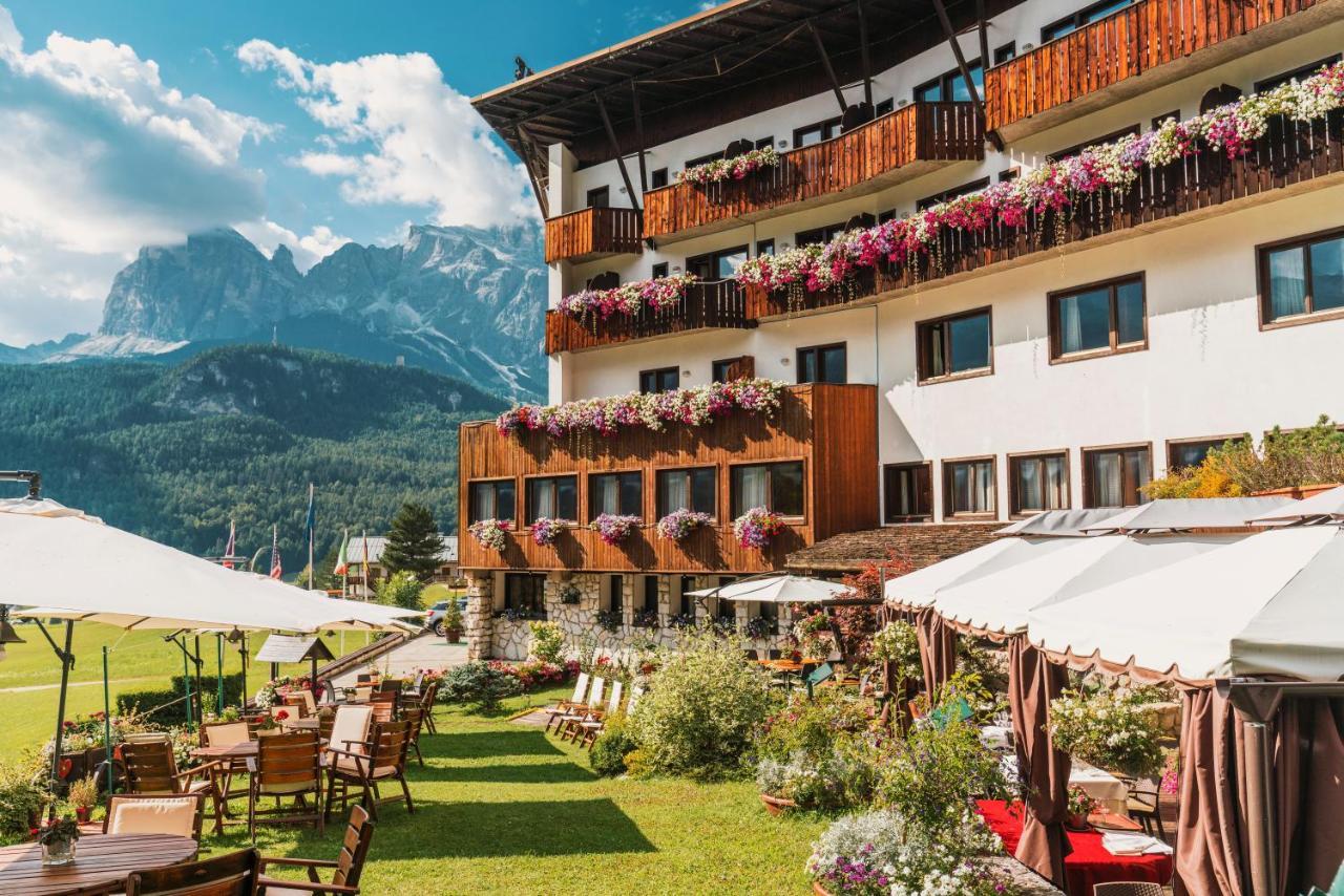 Hotel Mirage Cortina dʼAmpezzo Esterno foto