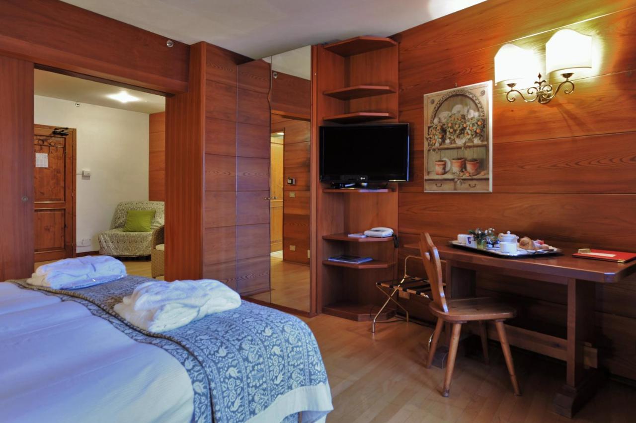 Hotel Mirage Cortina dʼAmpezzo Esterno foto