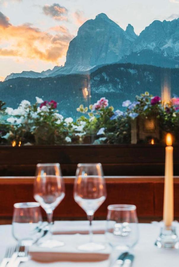 Hotel Mirage Cortina dʼAmpezzo Esterno foto
