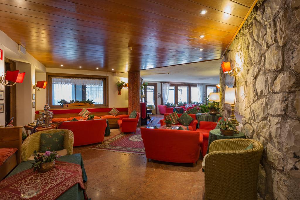 Hotel Mirage Cortina dʼAmpezzo Esterno foto