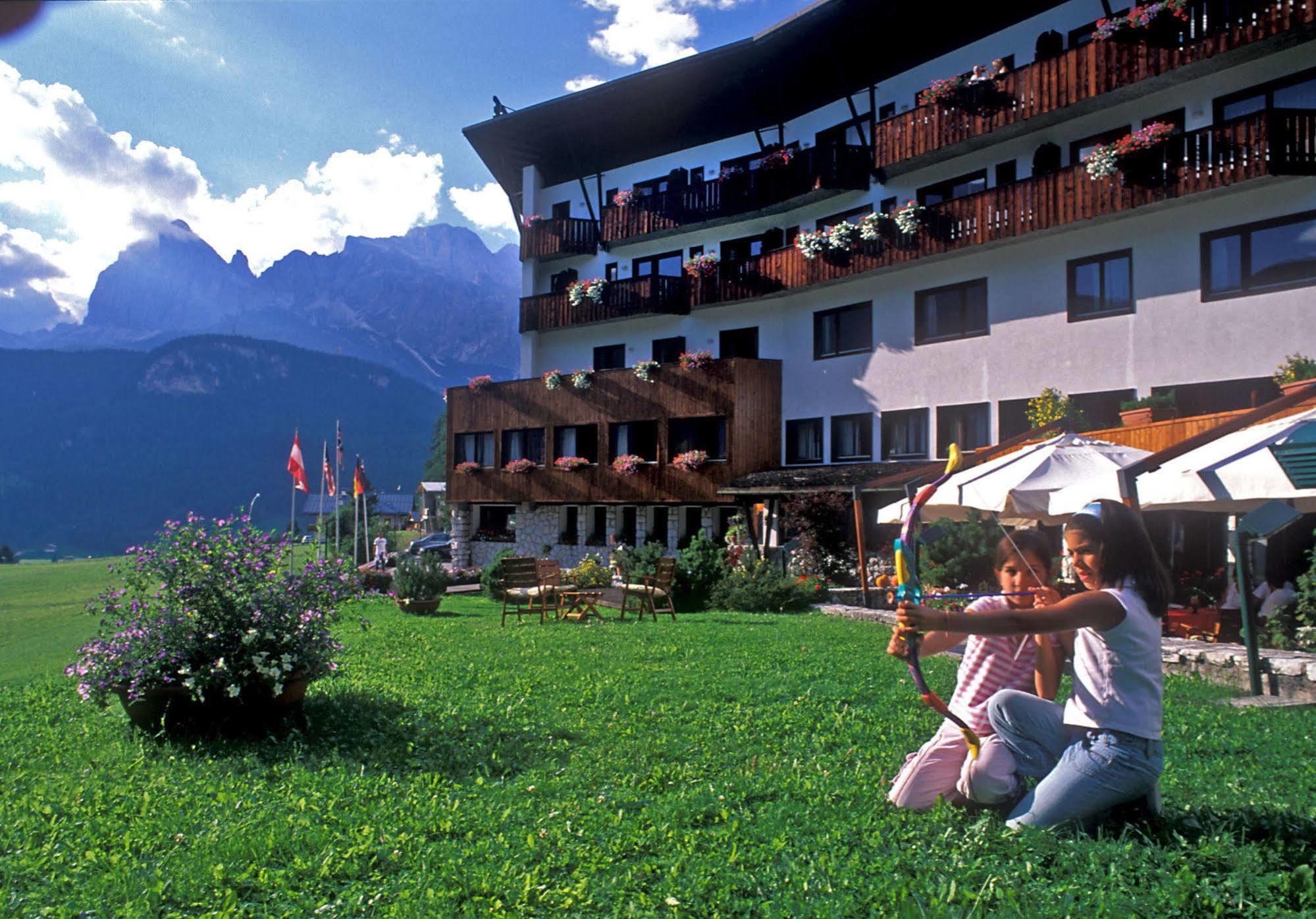 Hotel Mirage Cortina dʼAmpezzo Esterno foto
